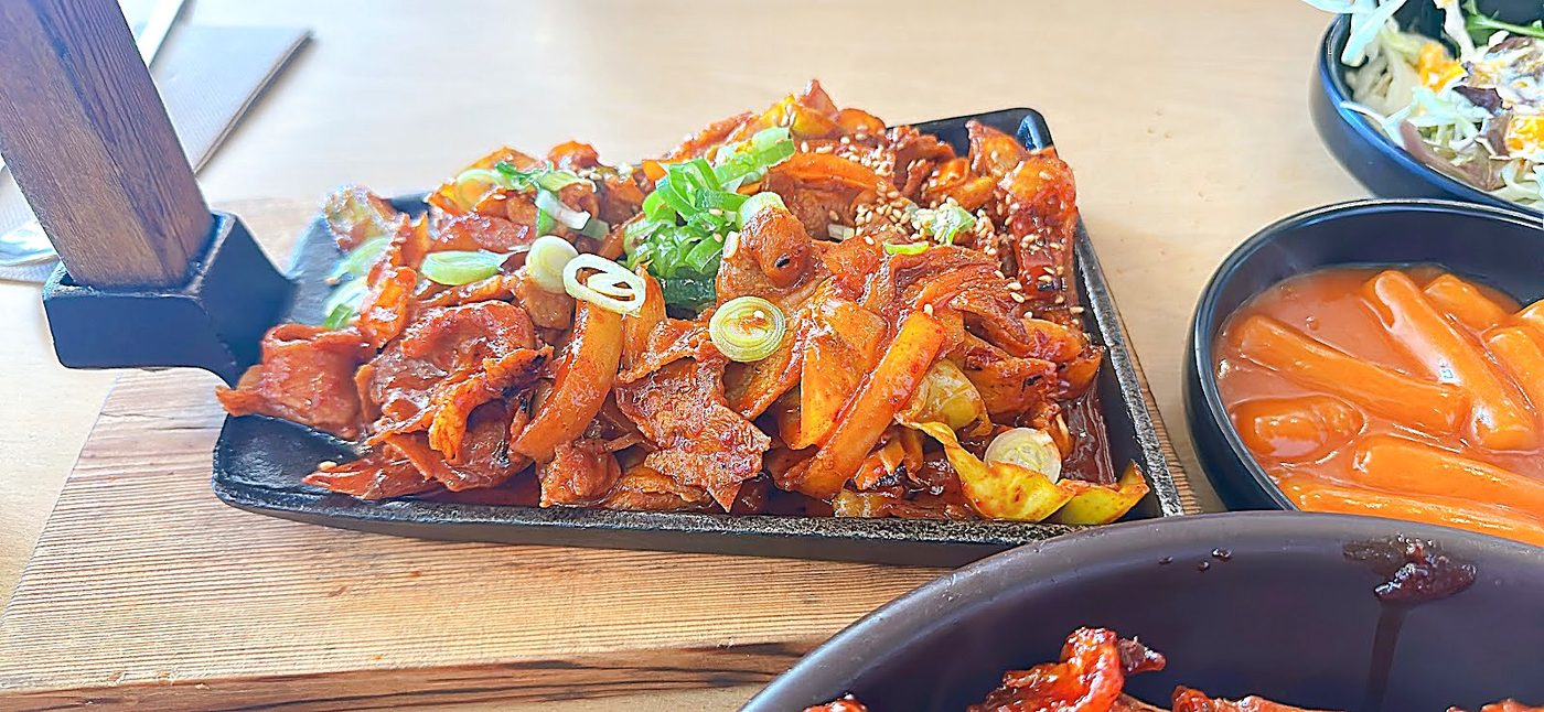 Spicy Pork Jeyuk Bokkeum & Tteokbokki